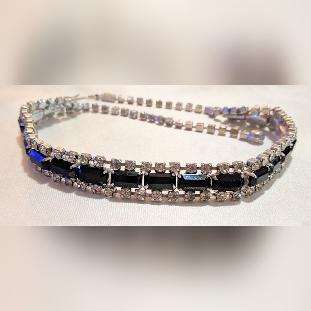 Elegant Black and Silver Bracelet